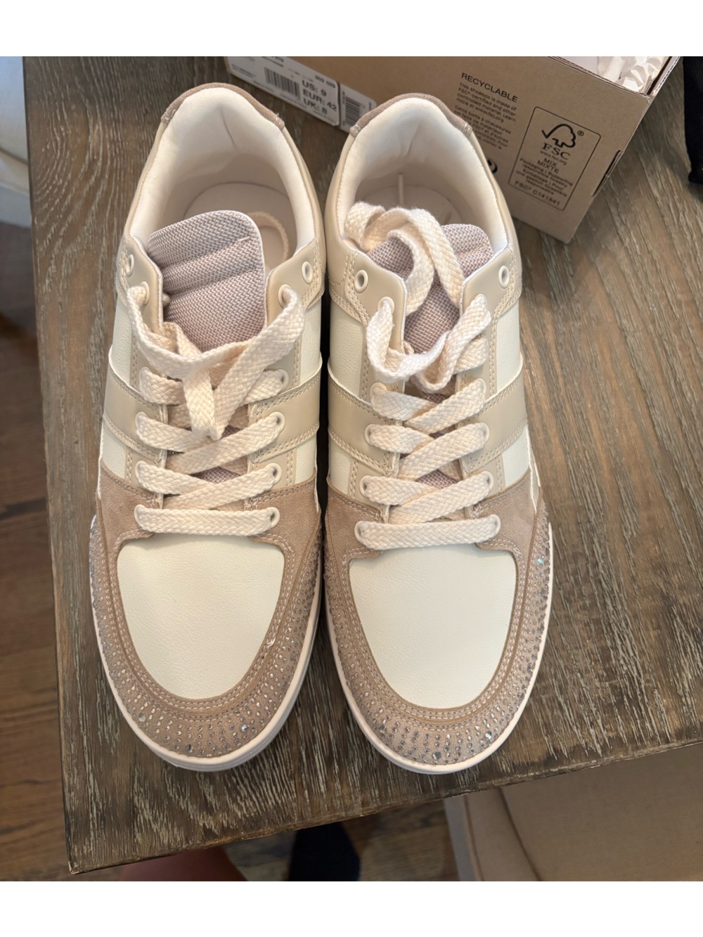 Aldo Off-White Lace-Up Low Top Sneakers